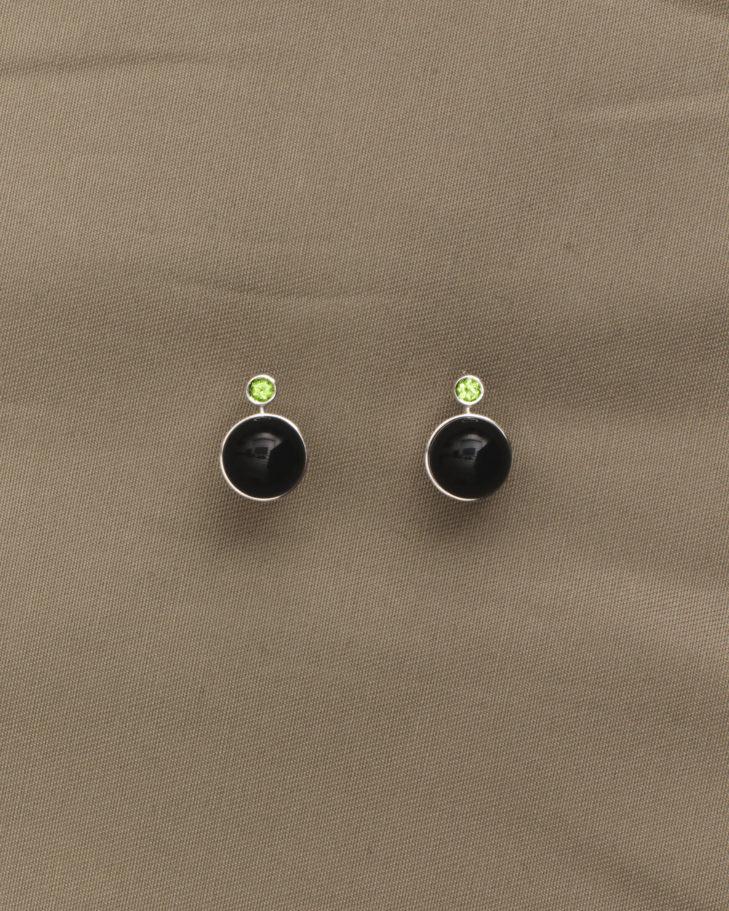 オニキス付きロブスターイヤリング