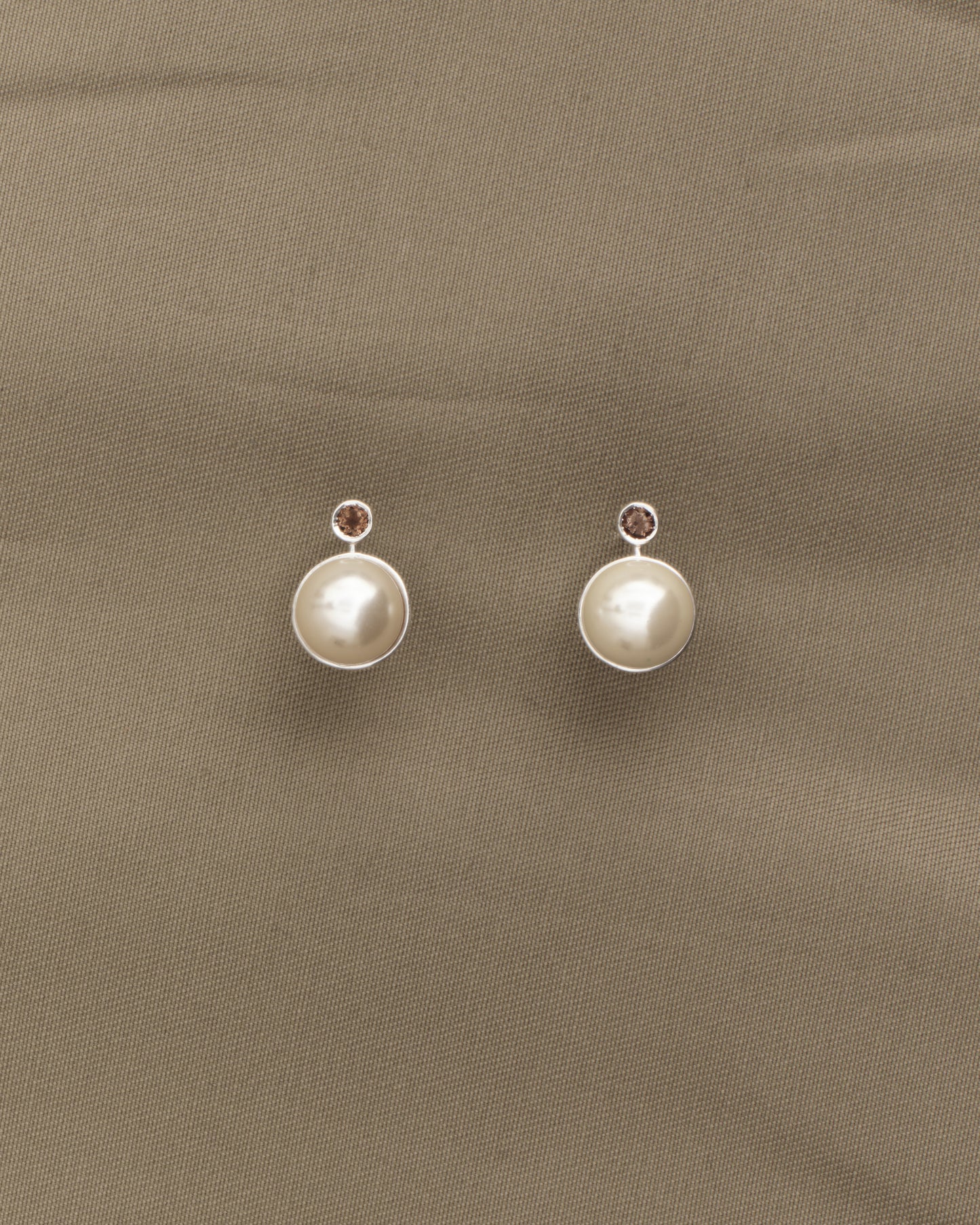 オニキス付きロブスターイヤリング