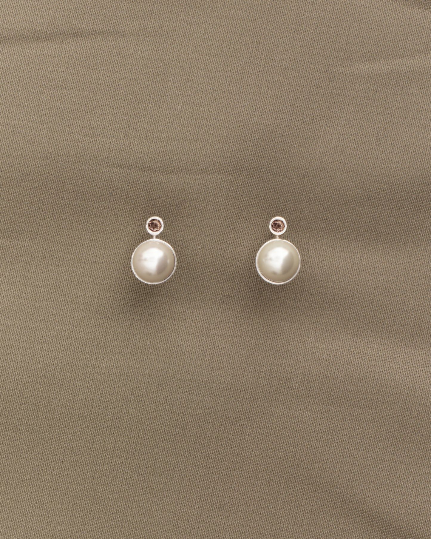 オニキス付きロブスターイヤリング