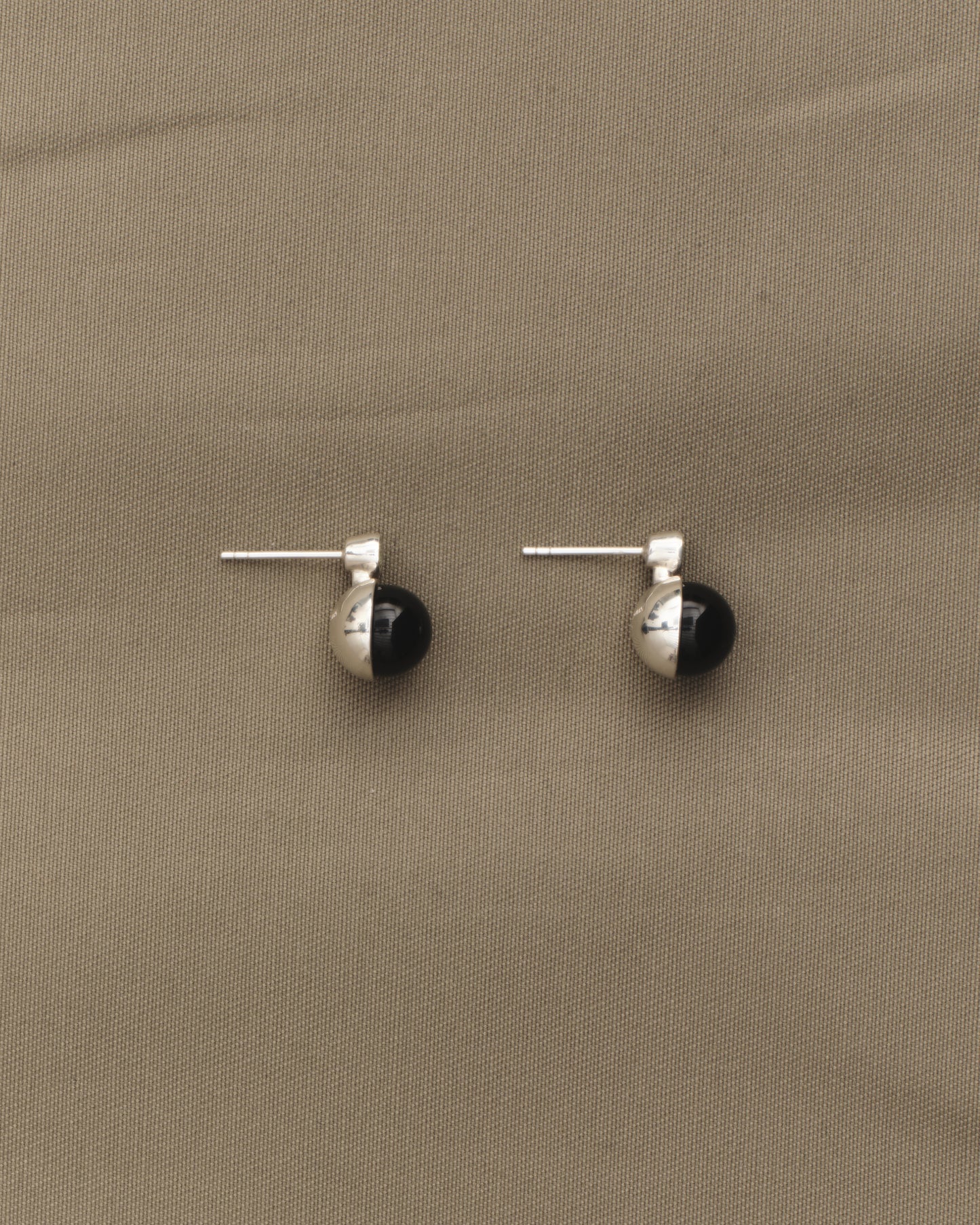 オニキス付きロブスターイヤリング